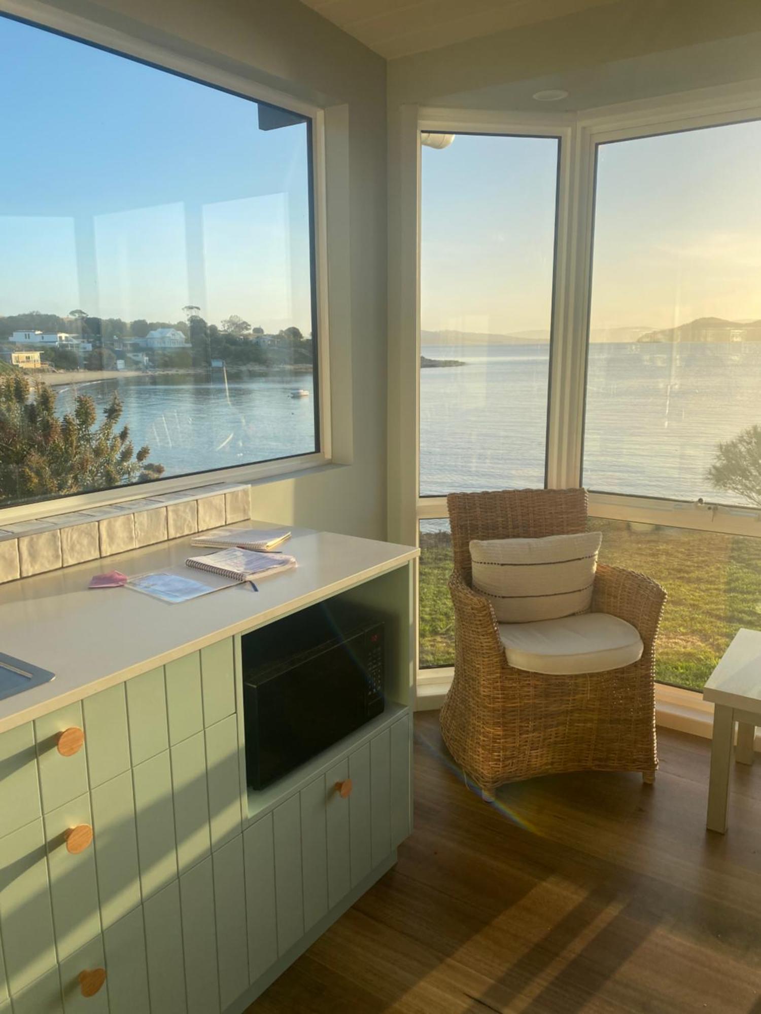 Beach Buoy Opossum Bay South Arm Exterior foto