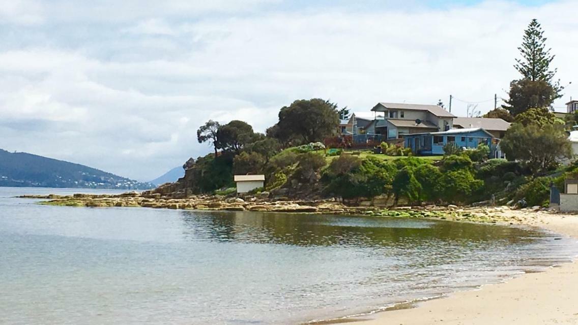Beach Buoy Opossum Bay South Arm Exterior foto